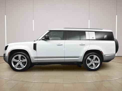 Used 2023 Land Rover Defender 130 First Edition AWD/4WD image 30
