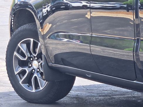 Used 2024 Chevrolet Silverado 1500 LT image 16