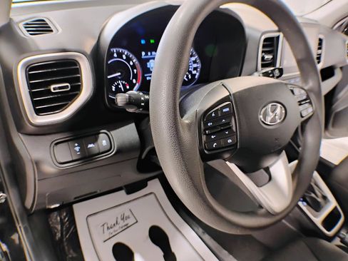 Used 2021 Hyundai Venue SE image 48