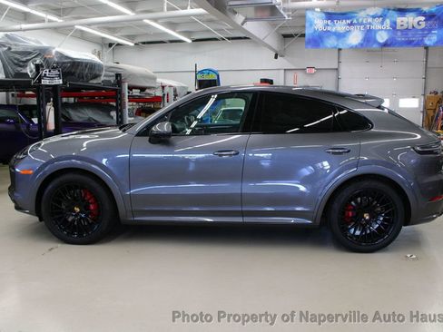 Used 2023 Porsche Cayenne GTS w/ Premium Package AWD/4WD image 4