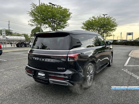 Certified 2025 INFINITI QX80 Sensory AWD/4WD image 8