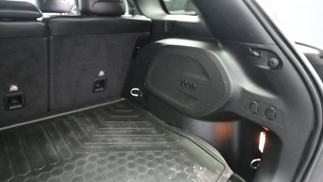 Used 2020 Jeep Cherokee Limited FWD image 20