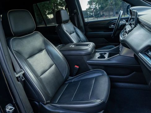Used 2021 GMC Yukon SLT RWD image 17