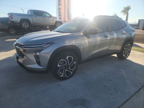 New 2026 Chevrolet Trax RS image 8