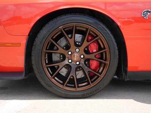 Used 2016 Dodge Challenger SRT Hellcat RWD image 27