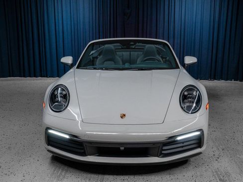 Used 2023 Porsche 911 Carrera 4S image 3
