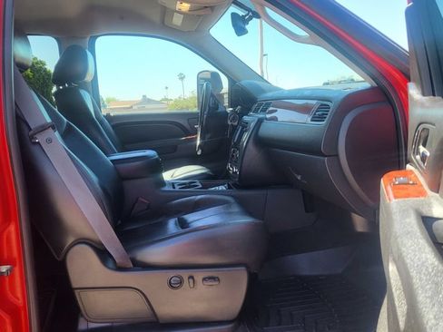Used 2011 GMC Sierra 2500 SLT w/ SLT Convenience Package AWD/4WD image 18