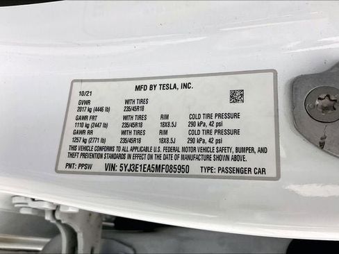 Used 2021 Tesla Model 3 Standard Range Plus RWD image 31