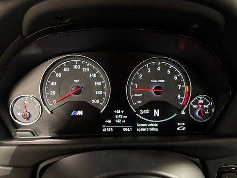 Used 2015 BMW M4 Coupe image 16