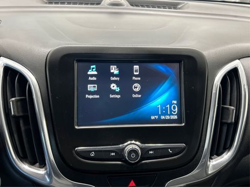 Used 2018 Chevrolet Equinox LT FWD image 12