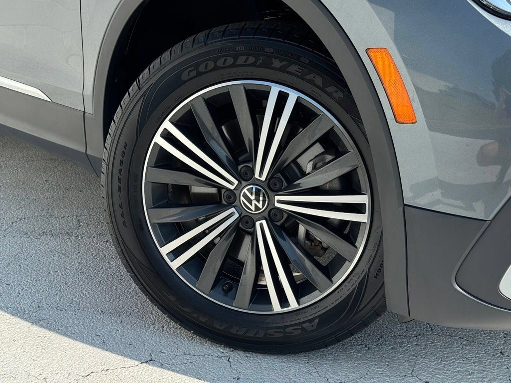 Used 2024 Volkswagen Tiguan Wolfsburg Edition AWD/4WD image 6