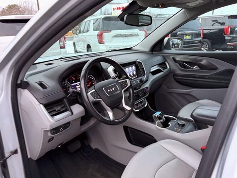 Used 2022 GMC Terrain SLT image 15
