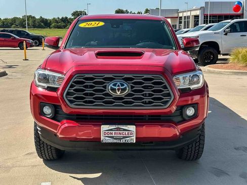 Used 2021 Toyota Tacoma TRD Sport AWD/4WD image 8