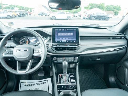 Certified 2025 Jeep Compass Trailhawk AWD/4WD image 28