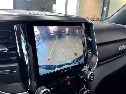 Used 2019 RAM 1500 Big Horn AWD/4WD image 14