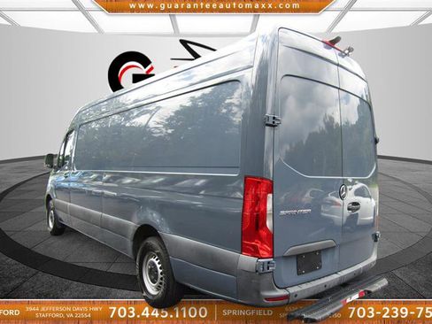 Used 2019 Mercedes-Benz Sprinter 170 image 4