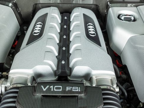 Used 2010 Audi R8 V10 image 16