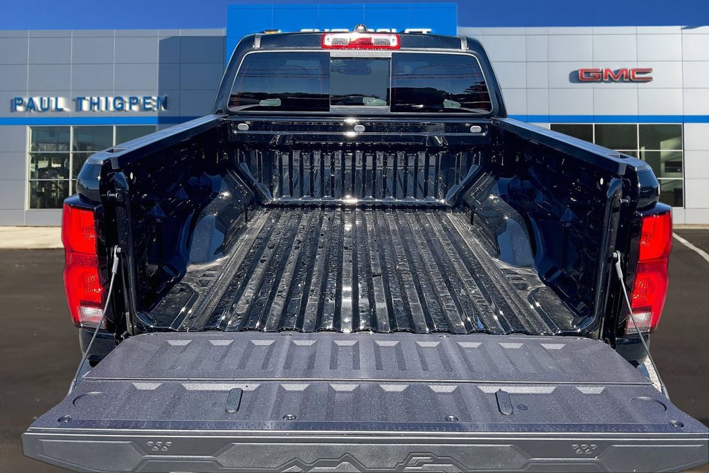 New 2026 Chevrolet Colorado Z71 w/ Technology Package AWD/4WD image 19
