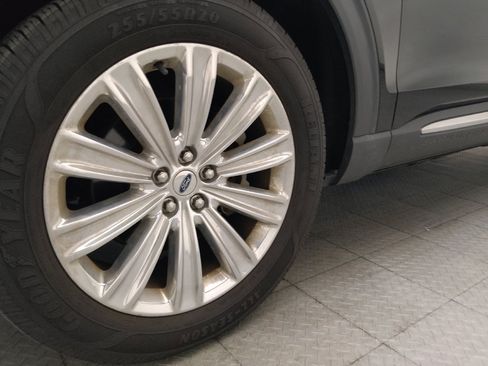 Used 2020 Ford Explorer Limited w/ Class III Trailer Tow Package AWD/4WD image 31
