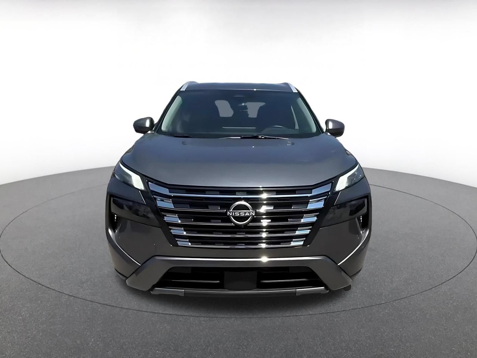 Used 2026 Nissan Rogue SL FWD image 4