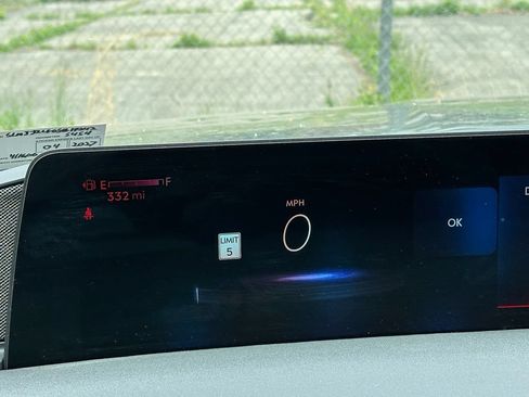 New 2025 Lincoln Navigator Reserve AWD/4WD image 7