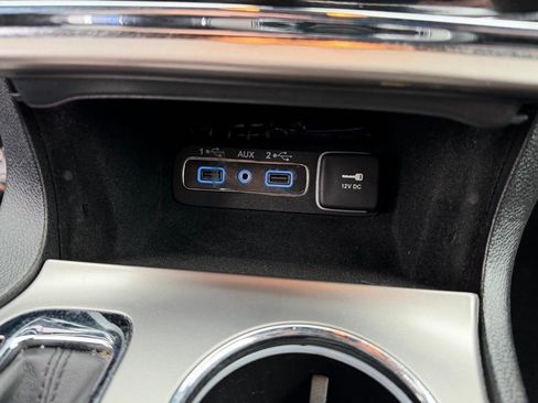 Used 2021 Jeep Grand Cherokee Laredo X image 6