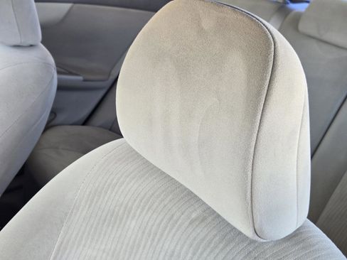 Used 2010 Toyota Corolla LE image 14