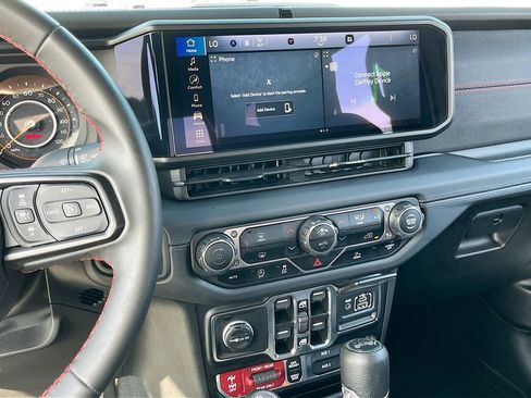 Certified 2024 Jeep Wrangler Rubicon image 14