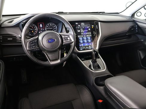 Used 2024 Subaru Outback Premium AWD/4WD image 2