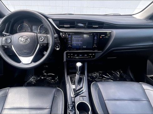 Used 2017 Toyota Corolla XLE FWD image 19