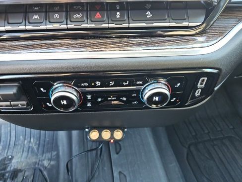 Used 2024 GMC Sierra 1500 SLE image 36