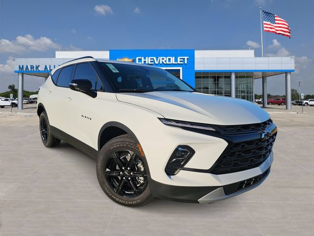 New 2026 Chevrolet Blazer LT w/ Sound & Technology Package FWD image 1