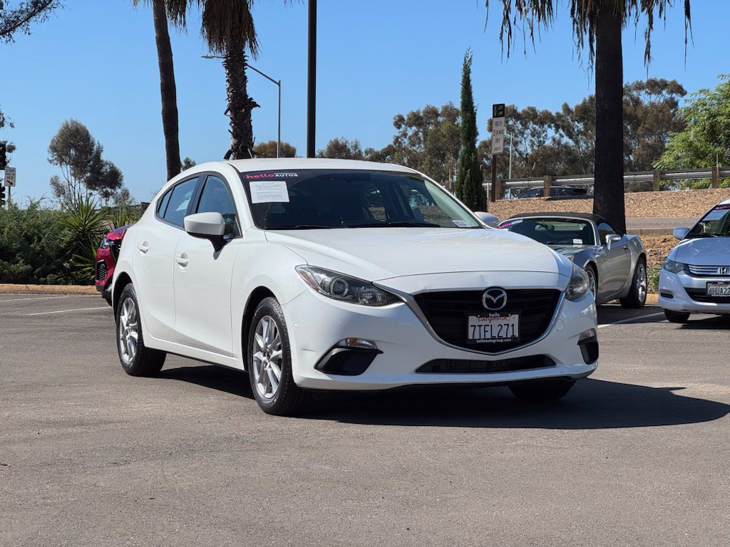 Used 2016 MAZDA MAZDA3 i Sport w/ Preferred Equipment Package FWD image 2