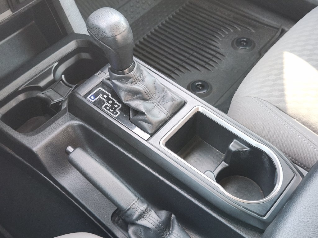 Used 2022 Toyota Tacoma SR w/ SR Convenience Package RWD image 21