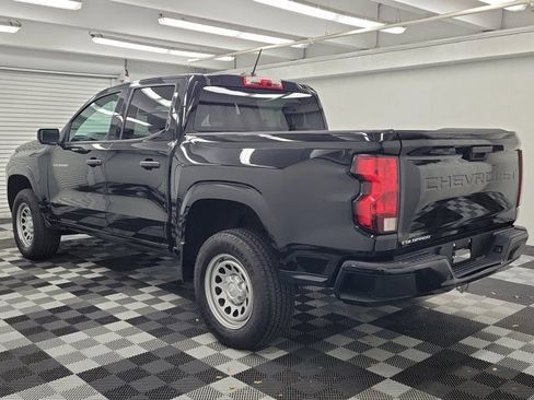 Used 2023 Chevrolet Colorado W/T RWD image 4
