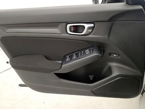 Used 2023 Honda Civic Sport image 8