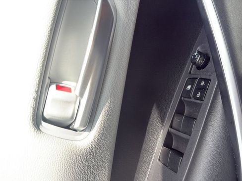 Used 2024 Toyota Corolla SE FWD image 18