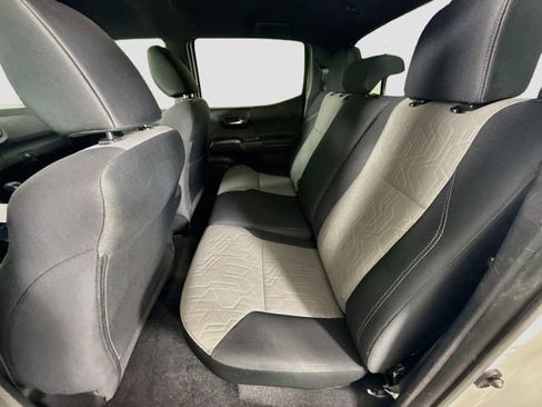 Certified 2022 Toyota Tacoma TRD Off-Road w/ Technology Package RWD image 24