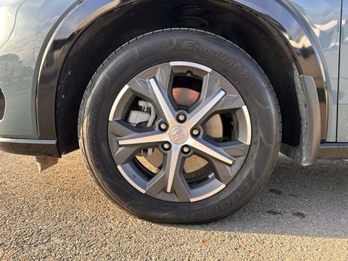 Used 2023 Honda HR-V EX-L image 9