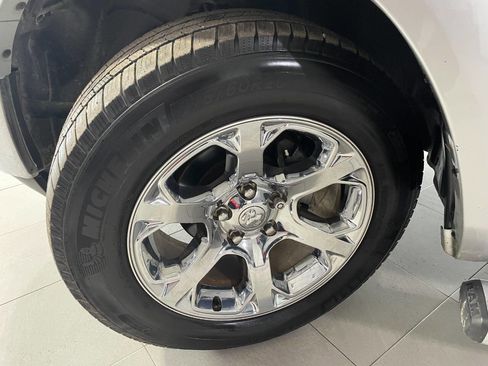 Used 2017 RAM 1500 Laramie w/ Convenience Group image 11