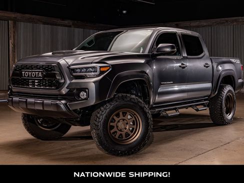 Used 2023 Toyota Tacoma TRD Sport w/ Advanced Technology Package image 4