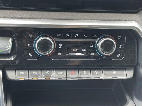 Used 2022 GMC Sierra 1500 Denali image 28