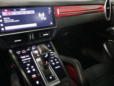 Used 2022 Porsche Cayenne Platinum Edition AWD/4WD image 59