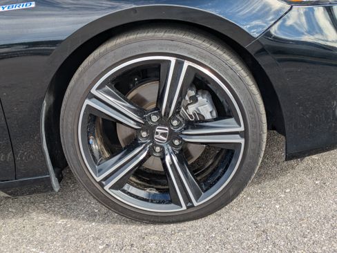 Used 2022 Honda Accord Sport image 11