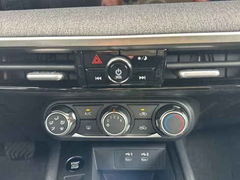 New 2026 Nissan Kicks S image 21