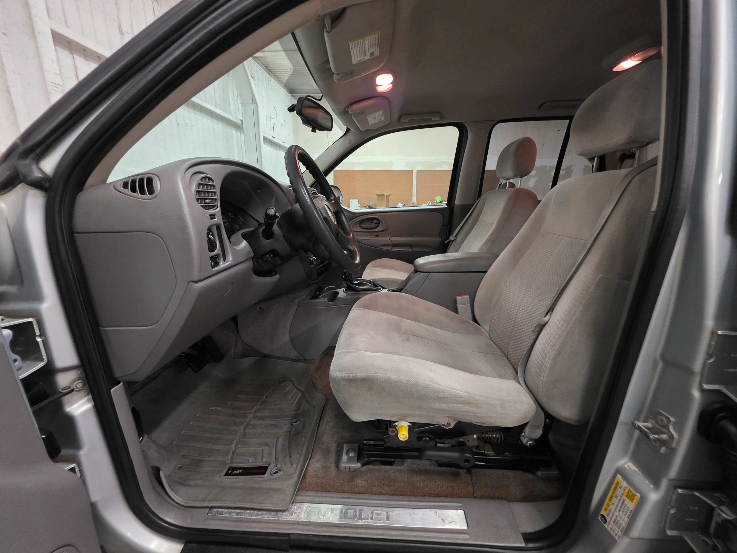 Used 2008 Chevrolet TrailBlazer 4WD w/ Off-Road Package image 9