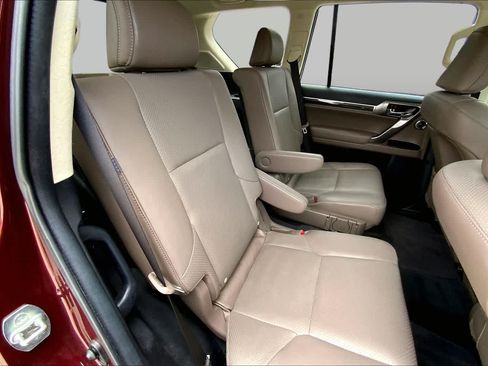 Used 2022 Lexus GX 460 Luxury w/ Sport Design Package AWD/4WD image 20