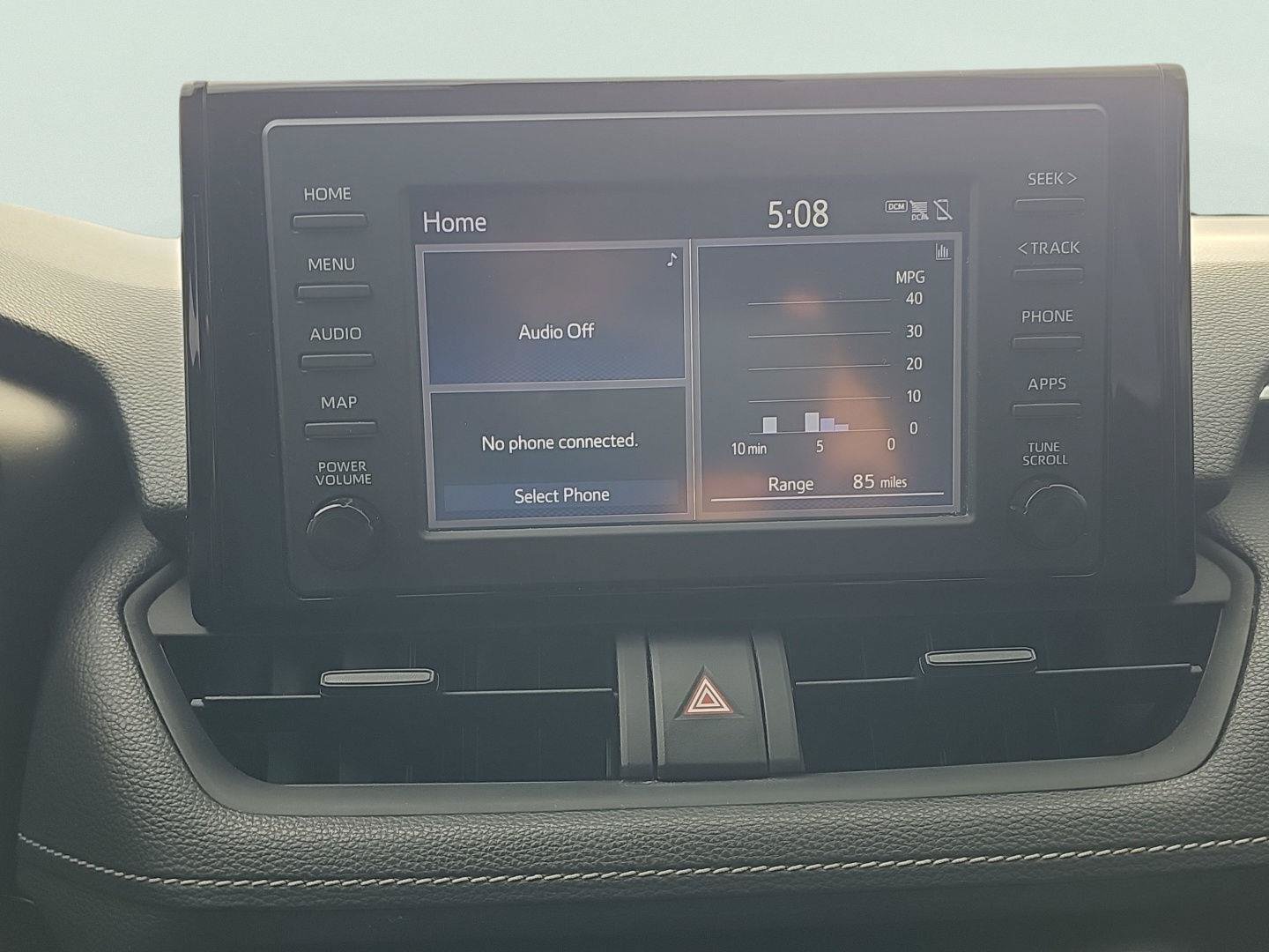 Used 2019 Toyota RAV4 LE FWD image 19