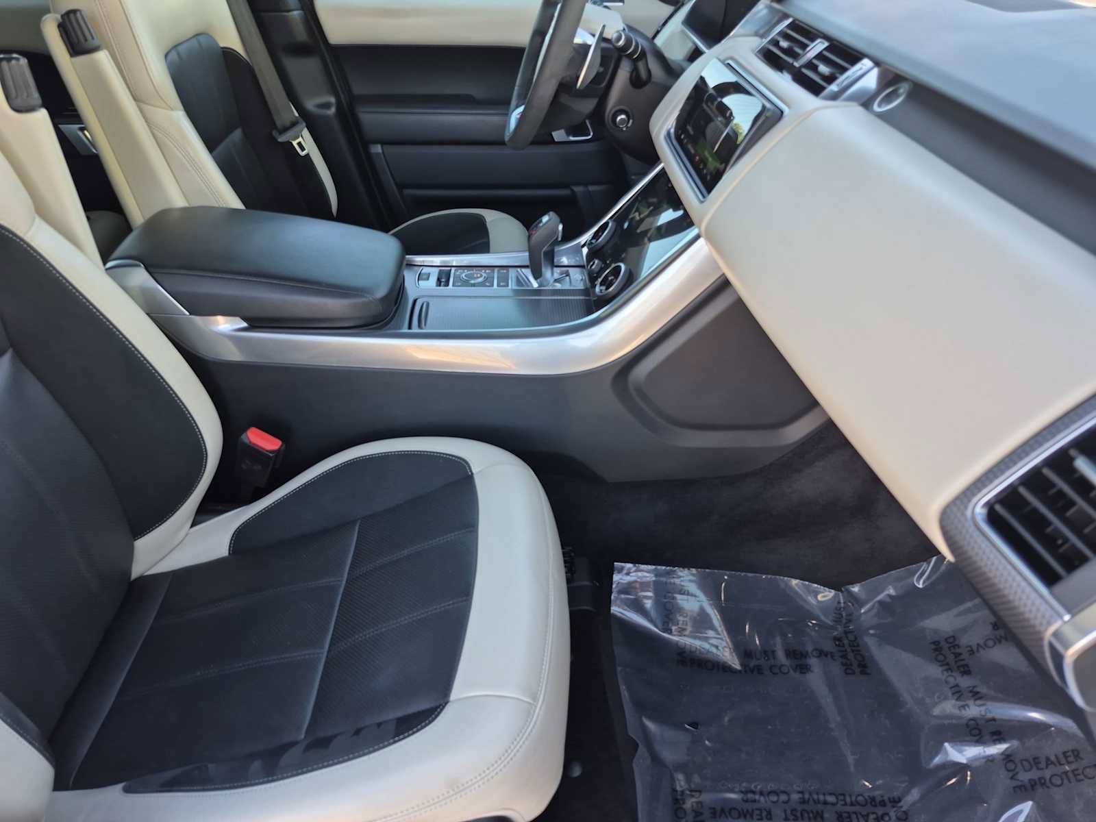 Used 2021 Land Rover Range Rover Sport HST AWD/4WD image 23