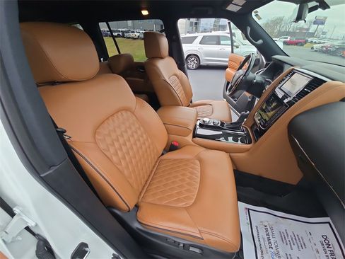 Used 2021 INFINITI QX80 Sensory w/ Cargo Package image 31